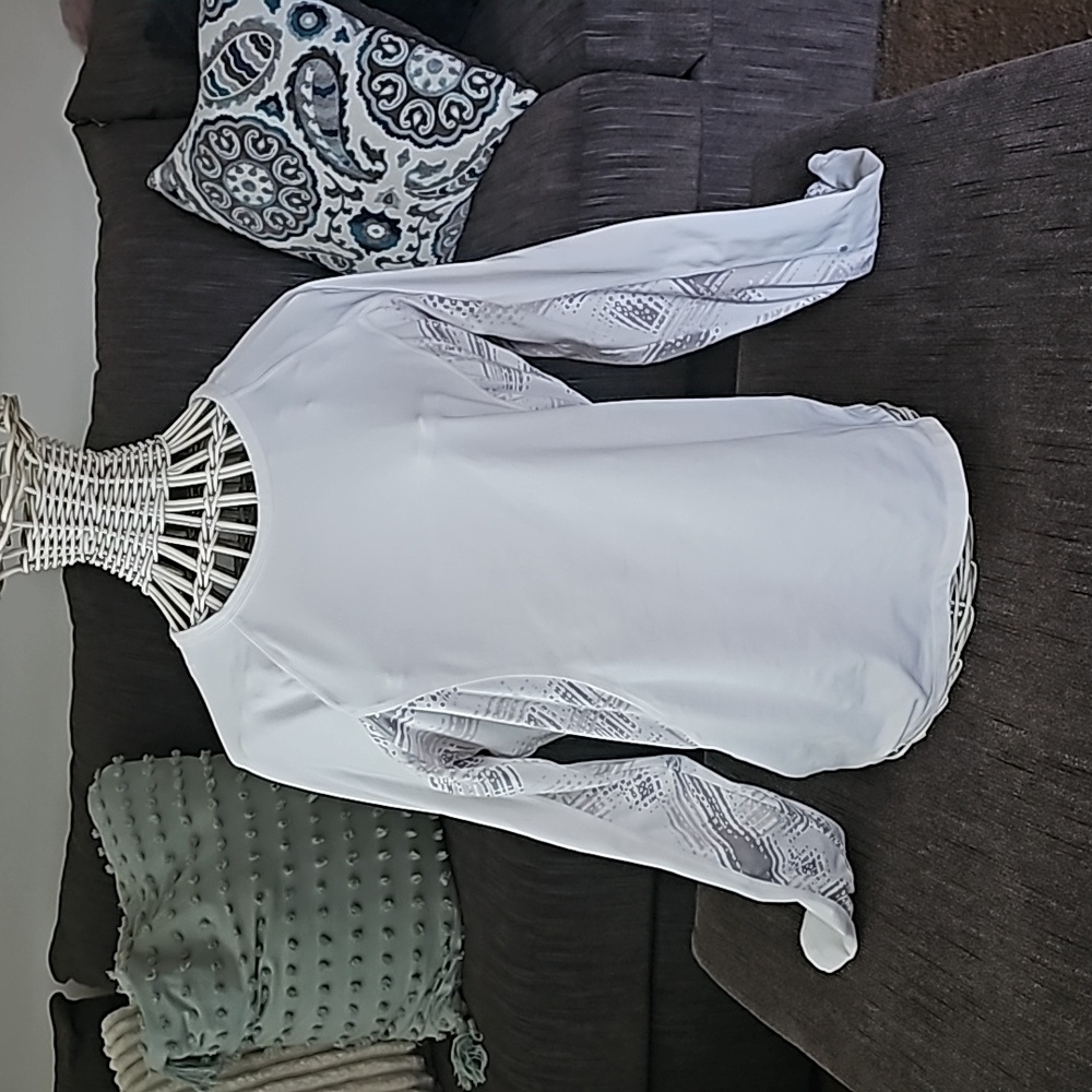 Athleta White Long Sleeve Top, Size Medium